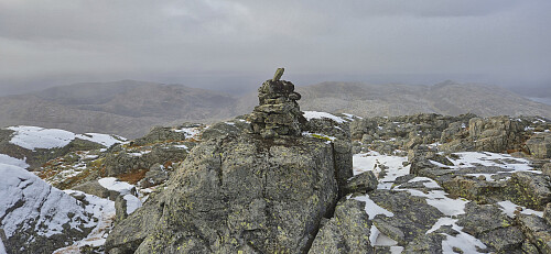 The summit cairn at Vetlekaldenuten