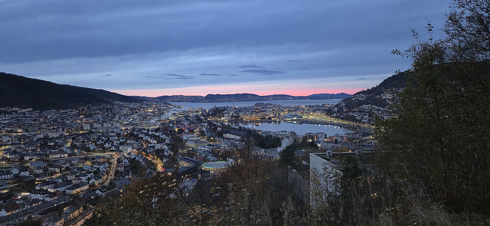 The Bergen city center from above Haukeland sykehus