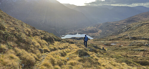 Returning to Bottsvatnet via Tobakksdalen