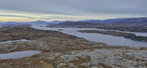 Mjømnefjellet/Piltevarden from the summit