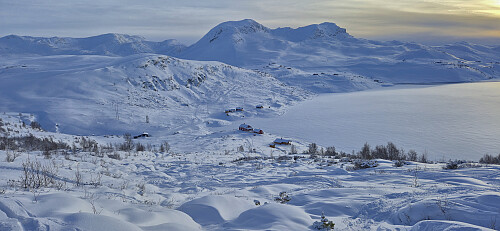 Approaching Målsethytta