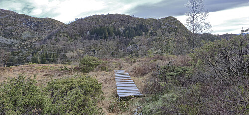 Descending to Selvik