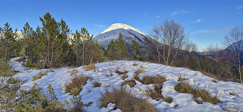 Orrtua with Hausdalshorga in the background