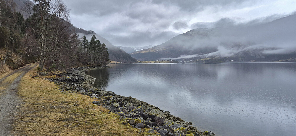 Barsnesfjorden from the northeast with Barsnes at the center