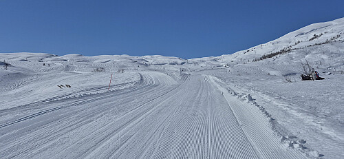 The skiing route from Rindabotn to Høgehaug