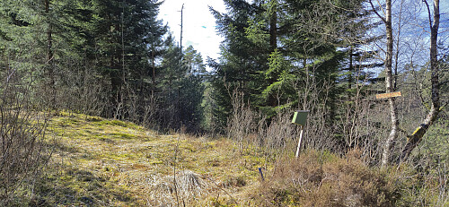Bjørnebotn visitor register and the end/start of the tractor road
