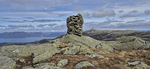 Kvitebergnova with Brossviksåta in the background