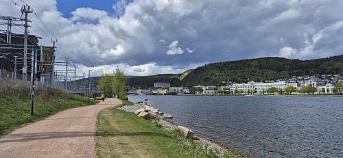 Following the river back to the train station