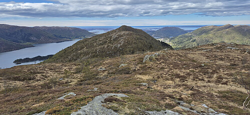 Looking back at Flolifjellet