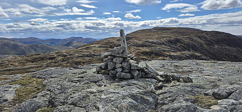 Heia with Svabergfjellet in the background