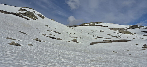 Heading off-trail towards Nipahøgdi from Floskefonnvatnet