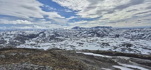 Hardangerjøkulen, Ramnebergnuten and Luranuten from Nipahøgdi