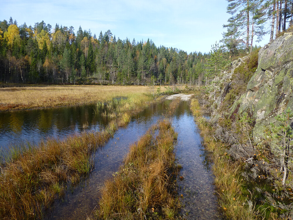 Mye vann i starten. Vi kom oss over med fjellsko