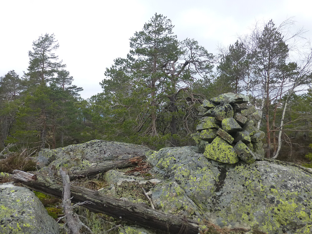 Høyeste toppen med varde